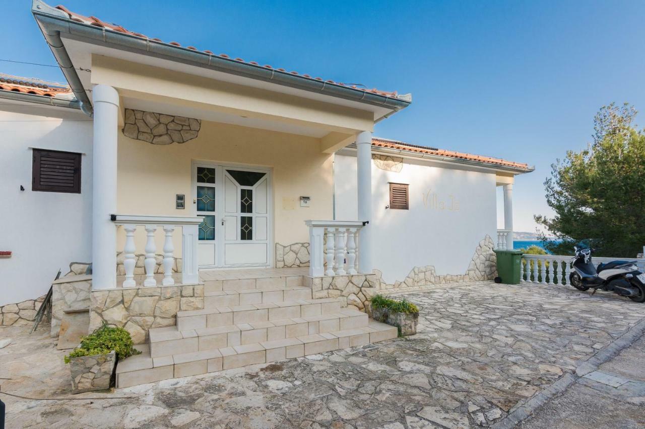 Villa Iz Велі Іж Екстер'єр фото